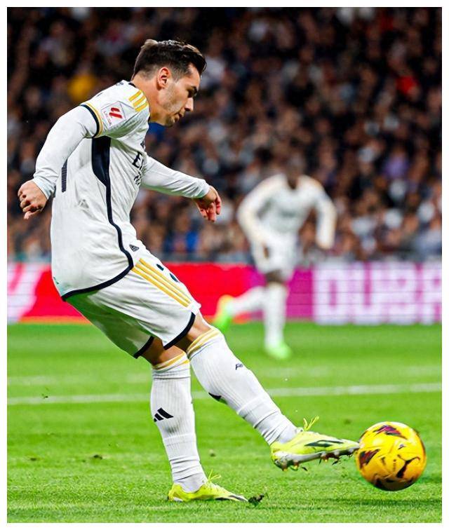 滇池金雕队对阵中原雷霆队,拉力赛小组赛火力全开,门将神扑救主——目标直指冠军(山东泰山金钢山和广西比赛录像) 滇池金雕队对阵中原雷霆队,拉力赛小组赛火力全开,门将神扑救主——目标直指冠军(山东泰山金钢山和广西比赛录像)