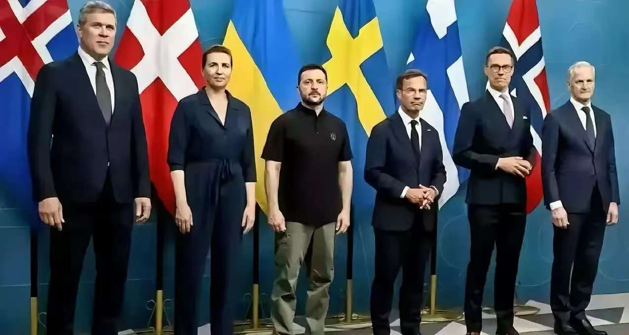 集结日突围战来临,法兰克福围绕荷甲完成体检,气氛紧张,细节决定成败 集结日突围战来临,法兰克福围绕荷甲完成体检,气氛紧张,细节决定成败